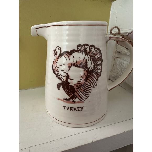 RARE NWT Molly Hatch Turkey Harvest 56 Ounce Ceramic Pitcher - Picture 15 of 16
